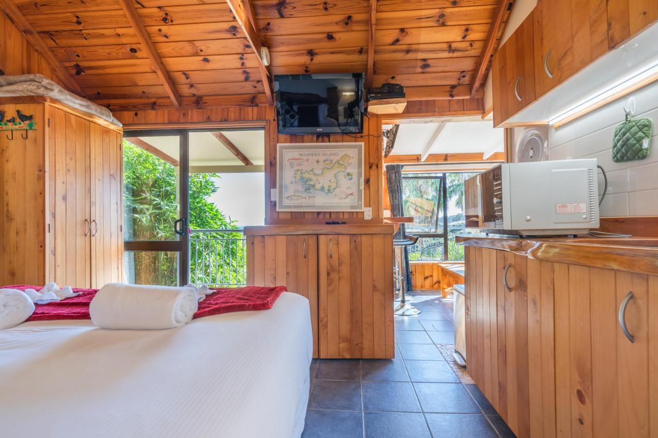 Supacute Character Cottage, Wifi, Sky Tv, Spa Bath, Spa Bath, Dble Kayak And Possibly A Car! Palm Beach Bagian luar foto