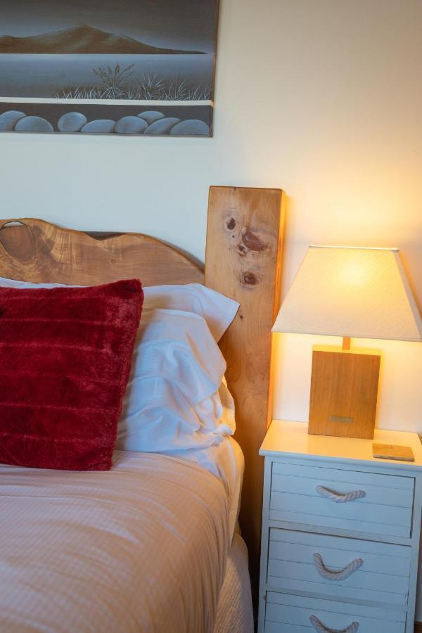 Supacute Character Cottage, Wifi, Sky Tv, Spa Bath, Spa Bath, Dble Kayak And Possibly A Car! Palm Beach Bagian luar foto